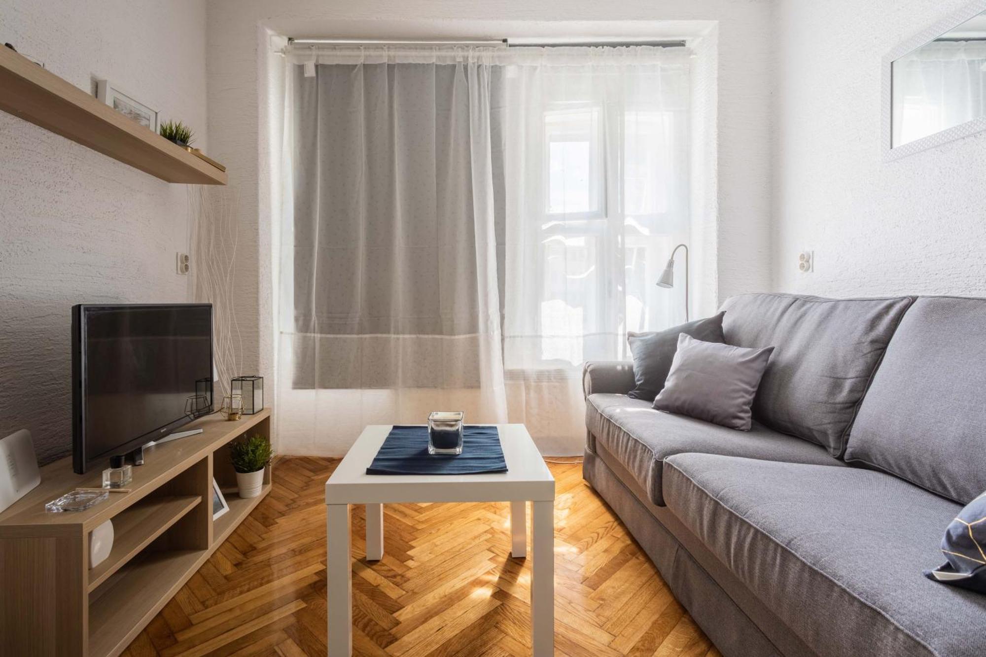 Apartment Petra By Blue Apartments Zagreb Buitenkant foto